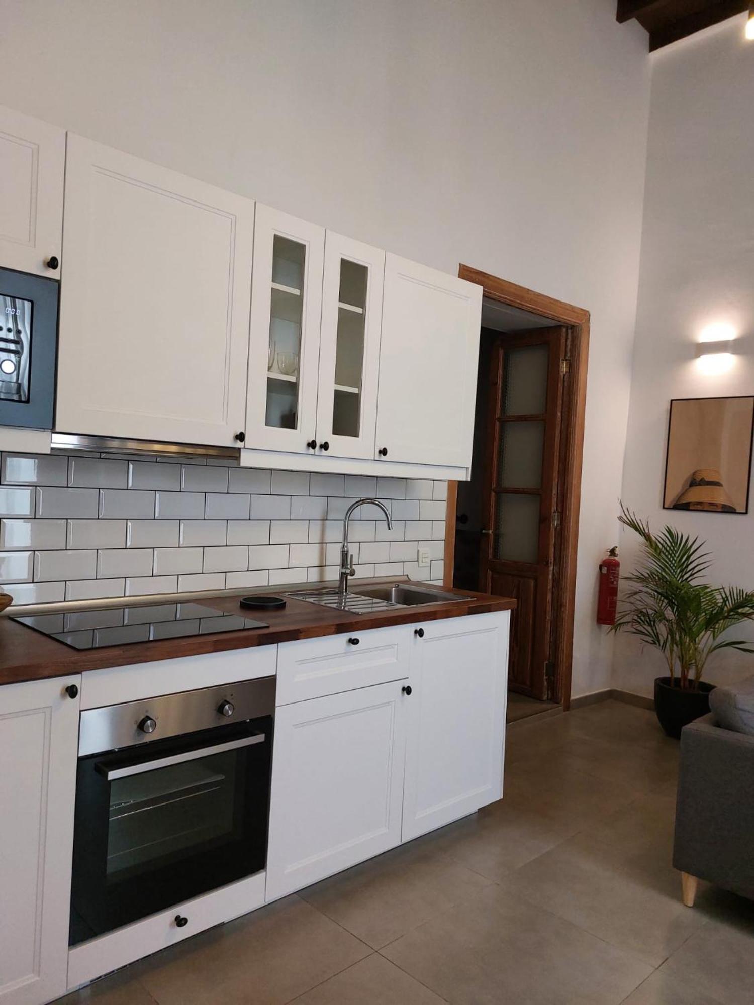 Apartamentos La Florida Arrecife  Esterno foto
